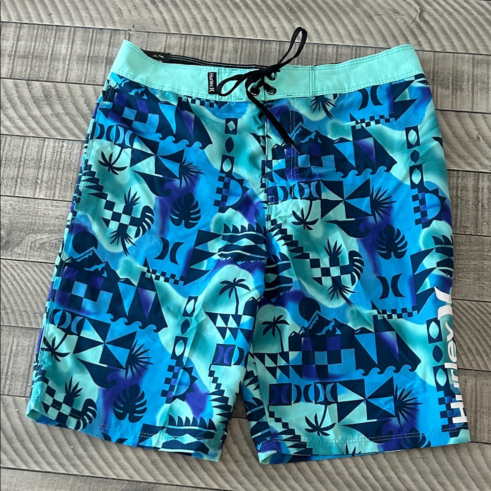 Hurley Aqua and Blue Patterned Board Shorts